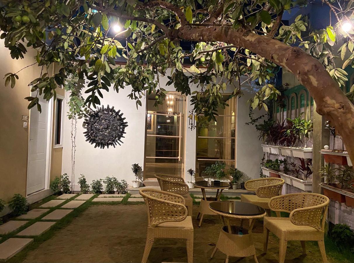 THE ART Hotel Benares Buitenkant foto